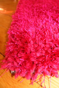 Shell Plain Shaggy Rug 51 Hot Pink
