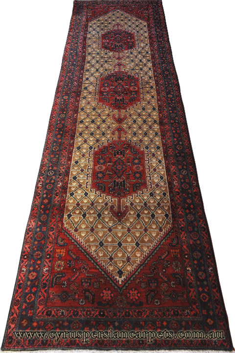 Zanjan Hand Knotted Wool Runner (Size 406 x 122cm) - Click Image to Close