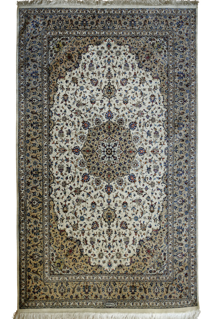 Kum Signed Medallion Hand Knotted Silk Rug - Click Image to Close